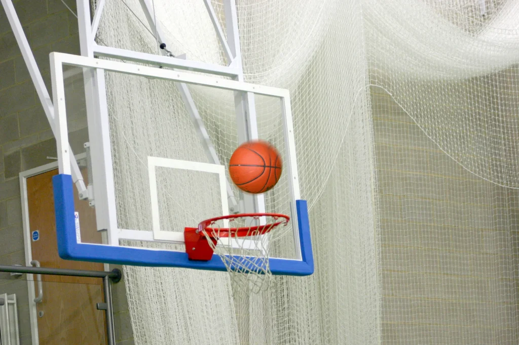basketball hoop from the side