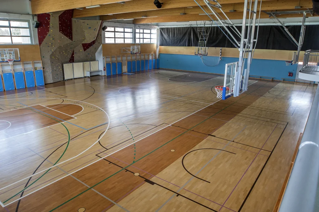 sports class in a school with sunlight